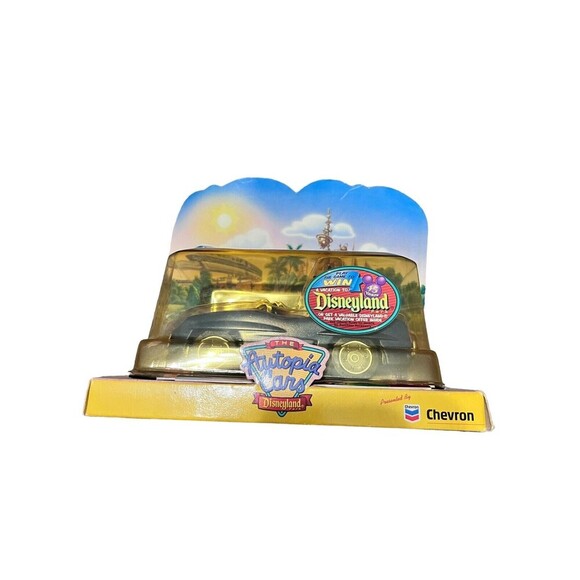 The Chevron Cars Autopia Cars Disneyland Retired - Stickers & Postcard Incl 2000 - Picture 2 of 6